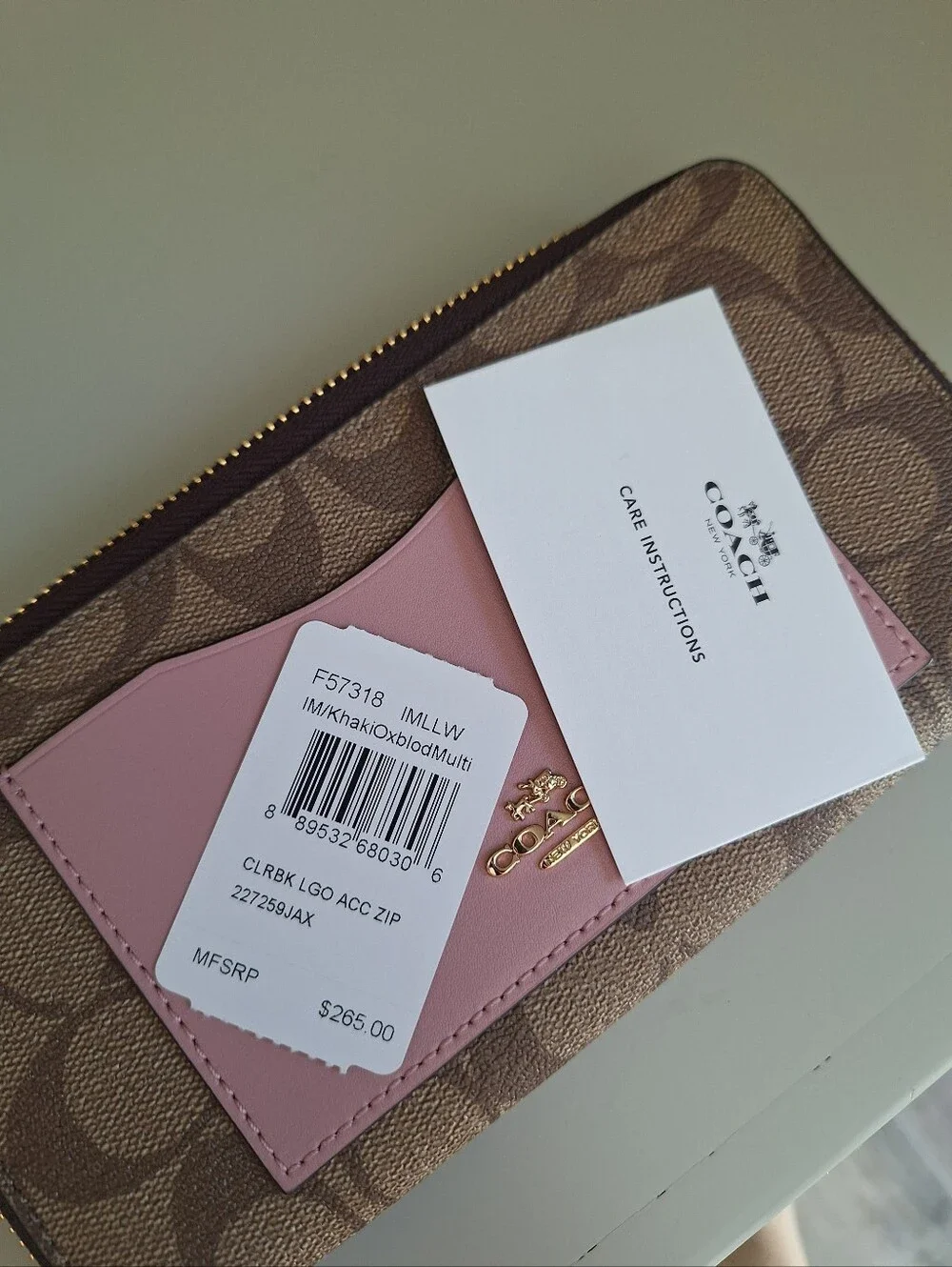 NWT Coach Color Block Logo Accordion Zip-Around Wallet Signature F57318